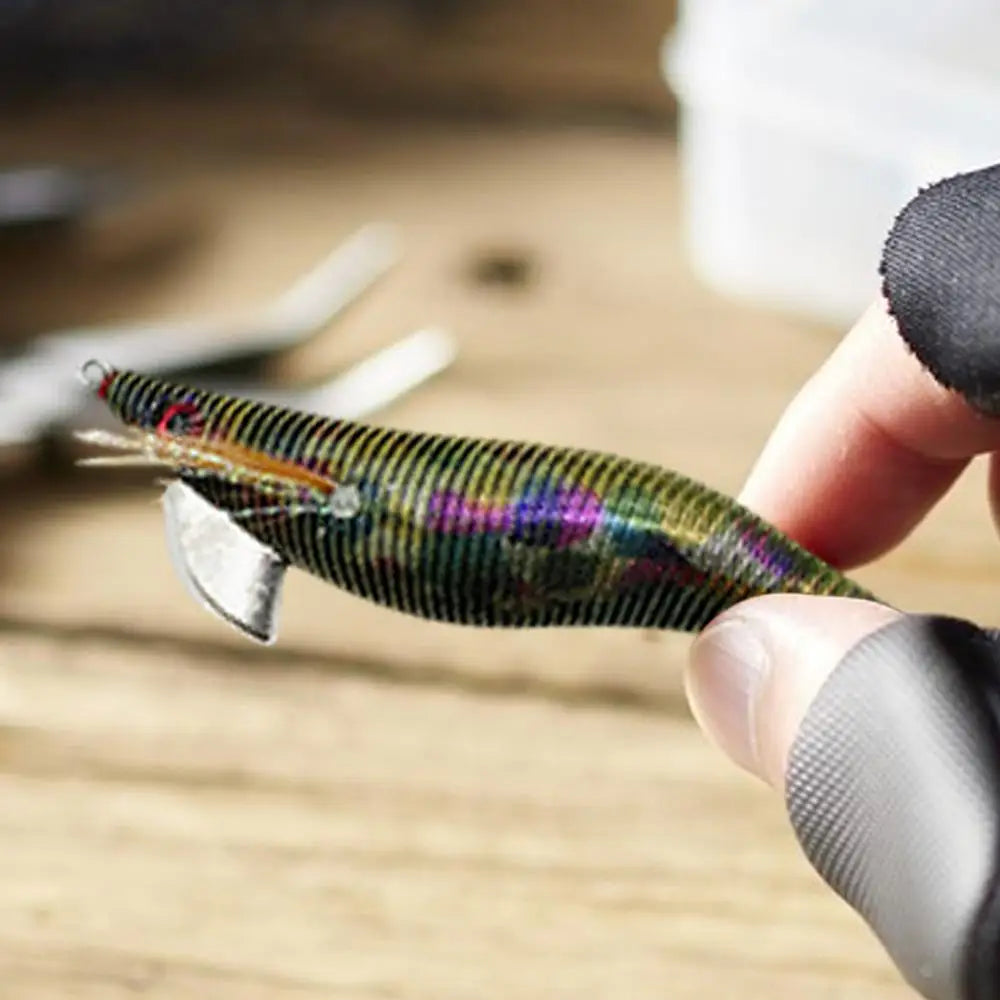 Glowing Squid Jigs Saltwater Shrimp Lures Fluorescent Artificial Fishing Baits Realistic Freshwater Fish Luring Tools supplies